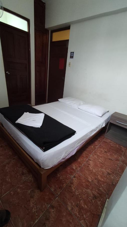 Guest House Tumbes Exteriör bild
